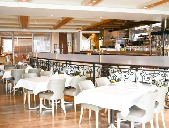 tcc GINZAの洋食、tcc 炉窯炭火焼Steak／UNICO JAPAN INTERNATIONAL INC.（株式会社ユニコ・ジャパン・インターナショナル） 求人