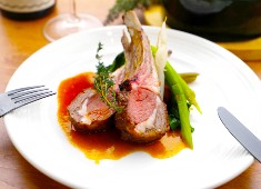 Cafe Restaurant merce（カフェレストラン メルチェ）／株式会社ZIG 求人 本格的な料理もあります。調理経験が３年以上の方を優遇！あなたの調理経験もしっかりと活かせます。