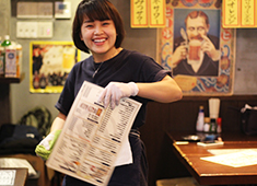 やきとりにしだ場／炭酒場カミナリ屋、他／株式会社カミナリ屋 求人 当社入社後に結婚したスタッフも多数！あなただけでなく、ご家族も安心できる勤務環境が完備されています！！