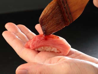 株式会社NATOMICS　※新店開業準備チーム 求人 新店は自由が丘エリアで寿司と和食のお店を計画しています。寿司職人、板長希望者を年齢不問で大歓迎！