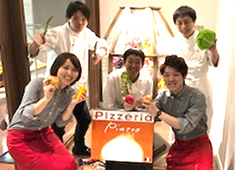 「Italian Cafe＆Bar Piatto」「Pizzeria Piatto」／フューチャースペース 求人 ▲採用は人柄を大事にしますので、年令制限などは設けていません。経験浅い方も即戦力の方も共に大歓迎します！