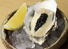 鮨 海心（かいしん） 求人 丁寧な仕事が表れる江戸前鮨。旬に合わせた日本料理も豊富！丁寧に仕込む鮨と和食スキルを磨き一流の職人になりませんか？