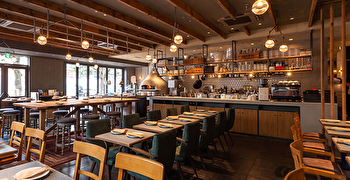 【株式会社 MOTHERS】MORETHAN BAKERY／Trattoria e Pizzeria MOTHERS、他 求人