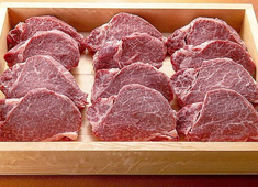 極上ヘレ肉専門 きみや大阪本店（株式会社きみや） 求人 フォークで割ける程の肉質を誇る極上のヘレ肉。
