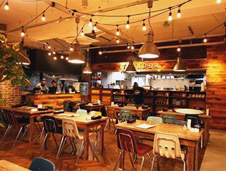 CALIFORNIA DINING THUNDER STEAK&HAMBURGER／株式会社サンライズ 求人