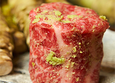 吟味焼肉 じゃんか 求人 宮崎牛を中心とした良質な和牛を使用し、さばき方にもこだわっています。