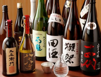 渋谷 吉成グループ／寿しのいく味、渋三 吉成、ほか 求人 ホールMGR、大歓迎！調理経験は不問。日本酒・焼酎に詳しい方は、お酒の知識もしっかりと活かすことができます！