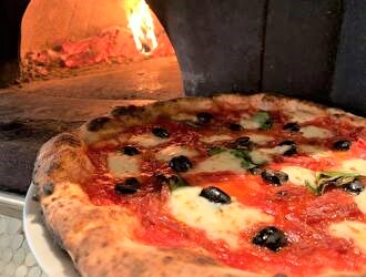 Trattoria e Pizzeria MOTHERS／CHICAMA、他／株式会社 MOTHERS 求人