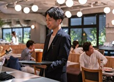 MOTHERS Co., Ltd（株式会社MOTHERS） 求人 20～30代の若手～中堅から、経験豊富なメンバー迄、それぞれの個性や実力を活かして、『笑顔』で活躍中です！