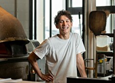 MOTHERS Co., Ltd（株式会社MOTHERS） 求人 1品に集中し、店内調理にこだわり料理を提供中！技術の向上を目指す方もご納得の環境が揃っていますよ！