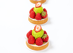株式会社スマイルダイニング/la boutique de yukinoshita kamakura・Patisserie雪乃下 求人 既製品を使用しないで手作りを大切にしています。