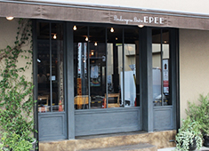 Boulangerie Bistro EPEE／株式会社 MOTHERS 求人 20～30代の若手～中堅から、経験豊富なメンバー迄、それぞれの個性や実力を活かして、『笑顔』で活躍中です！