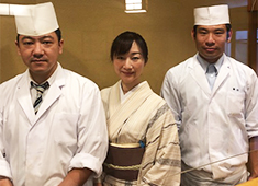 九段下 寿司政 求人 女性スタッフも活躍中！男女問わず、職人として学べ、活躍できる環境をご用意しています！