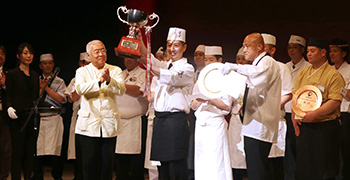 【グルメ廻転寿司】【立ち飲み寿司】／株式会社ネオ・エモーション 求人