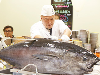 【グルメ廻転寿司】【立ち飲み寿司】／株式会社ネオ・エモーション 求人