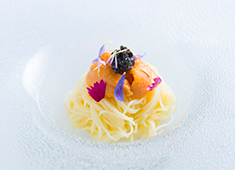 『Restaurant sky 三井ガーデンホテル銀座プレミア』、他／株式会社SEED-TANK 求人 都内一等地で15年も絶大な人気を誇り、各界の著名人に愛されるレストランの一員として、のびのび働いてください！