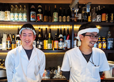 「鳥舟」「新店(店名未定)/カジュアル鉄板居酒屋」 求人 お客様と近いアットホームなお店。常連さんが多く、調理の方は接客も楽しめます♪若手スタッフが活躍中の明るい職場です！