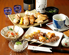 むろまち鳥や 求人 常連さんから「美味しいお料理を楽しんでもらいたい」心を込めて焼いています。
