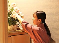 『魚屋 あらまさ』 、他 ／株式会社レストレ 求人 20代スタッフも多数活躍中！40代の経験豊富なスタッフのもと、将来に向け実践的な環境で活躍しています！