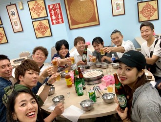 小料理屋RUKA（ルカ）／株式会社LIVE CREATE（ライブクリエイト） 求人 海外研修や視察旅行も充実(写真は台湾です)！女性も多く活躍しています！