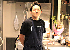 『魚屋 あらまさ』 、他 ／株式会社レストレ 求人 当社制度を利用し、独立を果たしたスタッフ！得られる経験や技術は業界トップクラス！最短距離で成長できる会社です。