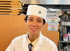 浅草すし若 雷門店／若 株式会社 求人 店長の井上です。スキルは自然と付いてくるものなので、経験が浅い方もご安心下さい。しっかり指導いたします。