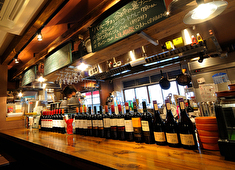 やきとりにしだ場／炭酒場カミナリ屋、他／株式会社カミナリ屋 求人 年齢や経験は一切不問！業界未経験で入社し、現場で活躍しているスタッフも多数在籍中！質問等は随時歓迎しています！