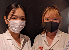 にくがとう／株式会社 Miso soup 求人 お店の看板娘たちです♪20～30代を中心に、とにかく人を喜ばせることが好きなスタッフが集まっています！