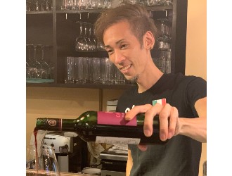 イタリアン酒場 バルットリア兄弟 求人 料理だけでなく、ホールやワインも経験することができます。
