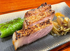 株式会社 太（た） 求人 ▲メインのお料理は魚や肉と、その日の食材によって決定！お酒に合う料理の数々は食べログ百名店にも選出される実力！