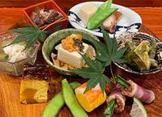 株式会社 太（た） 求人 ▲旬の食材をふんだんに使用した料理は6,600円のコース1本！