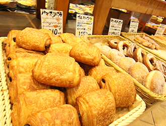 Boulangerie et Cafe Pere et Mere（ペル・エ・メル）／株式会社 三栄堂 求人