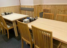 能登料理 のとだらぼち 求人 どこか肩ひじ張らずに過ごしていただける唯一無二の場所！スタッフもお客様と会話をしながら楽しんで働いていただけます！