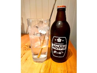 POP Gastronomy レインカラー／株式会社レインカラ― 求人 ホッピーなどの大衆的なお酒や、抜栓料をいただいてボトルワインを原価で提供。酒場・角打ちの様なカジュアルさを演出！