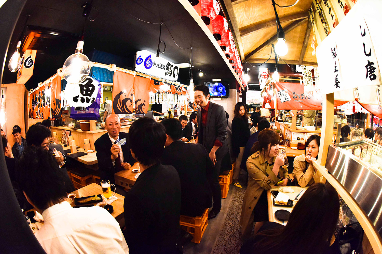 魚 新橋ガード下横丁 掲載期間 21 06 30 21 07 14 求人 居酒屋 和食 港区 転職 店舗情報 飲食店求人グルメキャリー 九州 沖縄版