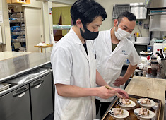料亭新三浦　博多本店 求人 