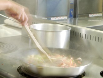 株式会社LEOC（レオック）※九州エリア 求人 様々な方にとって、食事は楽しみであり、健康にむけたサポートの一つ。食の感動を大切にしたいと考えています。