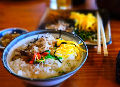 レストランMare Blu／日建リース工業株式会社 求人 奄美大島の郷土料理と言えば『鶏飯』この鶏飯や離島の食材をアレンジした創作料理を提供します