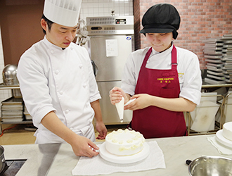 学校法人 平岡学園（平岡調理・製菓専門学校 製菓衛生師科／平岡調理・製菓専門学校 調理師科） 求人