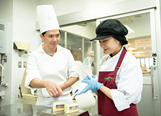 学校法人 平岡学園（平岡調理・製菓専門学校 製菓衛生師科／平岡調理・製菓専門学校 調理師科） 求人 