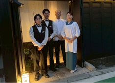 行天 求人 若手からベテランまで
スタッフが活躍中です。