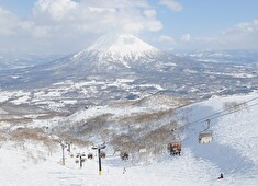 『鮨二世古之夢by佐瀬』／HIRAFU188合同会社　※新規リゾート 飲食店開業準備室 求人 暖かい時期には登山やキャンプ、寒い時期にはスキーやスノーボードで、プライベート時間を満喫できる魅力もあり！