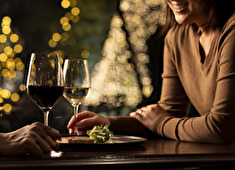 株式会社東北ロイヤルパークホテル 様々なシーンに立ち会うことができ、やりがいのある環境です。ステップアップの場を求めている方はぜひご応募ください。