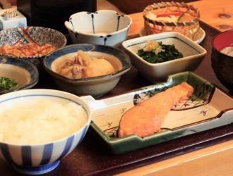 コンセプトホテル 和休／掛け流し温泉旅館 風屋／洗心亭／竹葉 新葉亭 求人