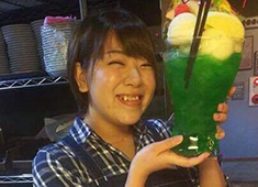 ガッツリ肉とワインとハイボール　東口ミート酒場／株式会社 スタイルスグループ 求人 女性の活用に積極的な会社です。店長、料理長ともに女性が多数活躍している会社です。