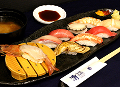 回転鮨 清次郎 仙台泉店／株式会社清次郎 求人 新鮮なネタにこだわり、一貫一貫真心を込めて握っています！！