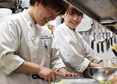 NOTTI VAGO（ノッティーヴァゴ）」「MY DINING葡萄蔵」／株式会社グランデポンテ 求人 陽気で自由度が高いお店なのであなたの発想がそのまま料理やお店作りに反映されます！