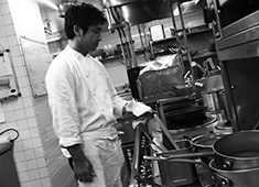 パドリーノ・デル・ショーザン／勝山企業株式会社 求人 イタリア料理の技術に磨きをかける事ができる環境です！自分の可能性を広げてみませんか？