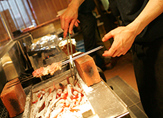 株式会社ハミングバード・インターナショナル 求人 料理+マネジメントスキルも身につけたい、料理人だけで終わりたくない。
そんな方とお会いしたいと考えています。
