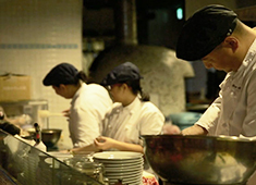 株式会社ティー・エフコーポレーション 求人 各店舗、社員採用を強化しております。これまでの経験を新たなステージで発揮してください。
